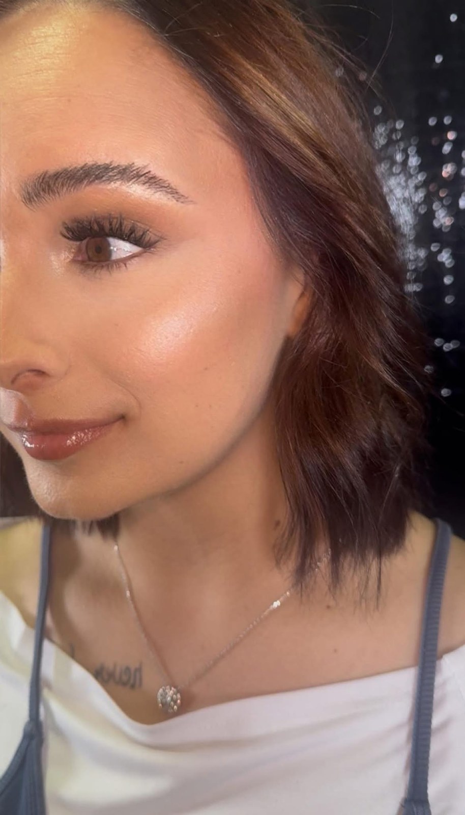 Radiant makeup with softly defined lashes